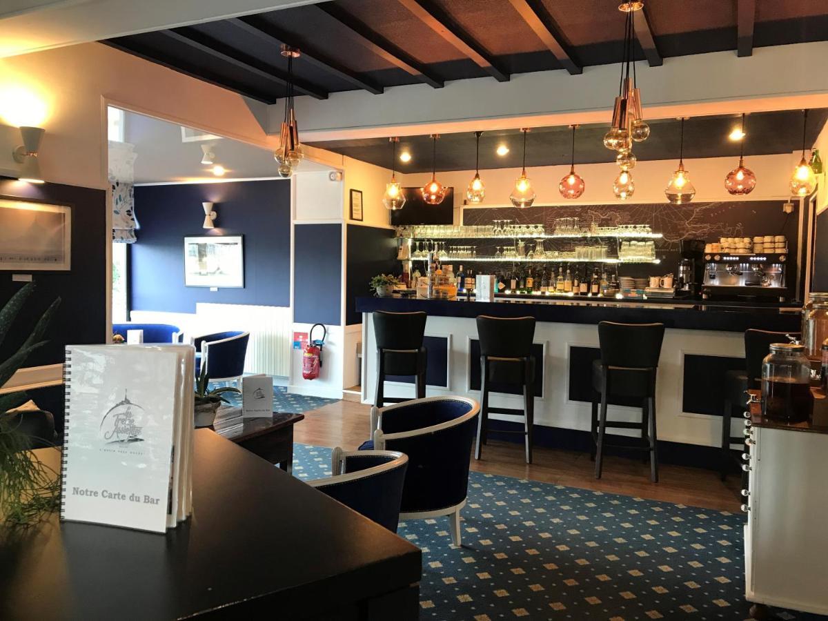 Hotel Restaurant Les 13 Assiettes 르발생페레 외부 사진
