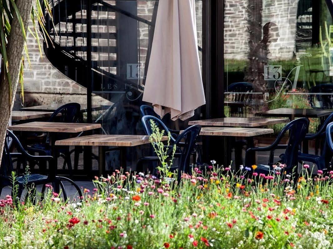 Hotel Restaurant Les 13 Assiettes 르발생페레 외부 사진