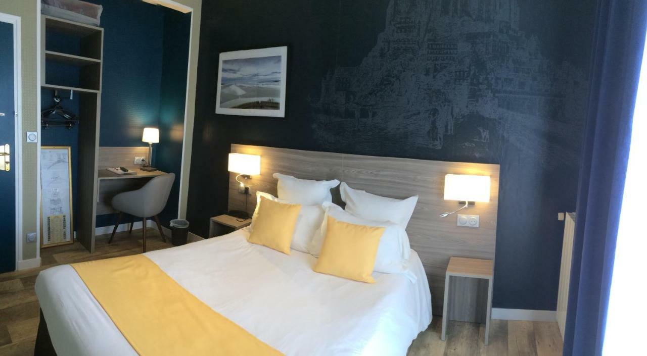 Hotel Restaurant Les 13 Assiettes 르발생페레 외부 사진